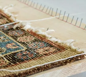 رفوی فرشهای آسیب دیده در قالیشویی رشت