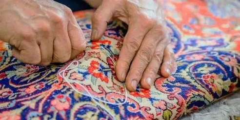خدمات تخصصی و حرفه ای رفوی فرش در قالیشویی رشت